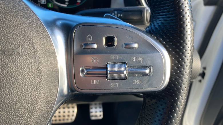 Mercedes-Benz CLA 180 AMG Line Executive 4dr Tip Auto Petrol Saloon